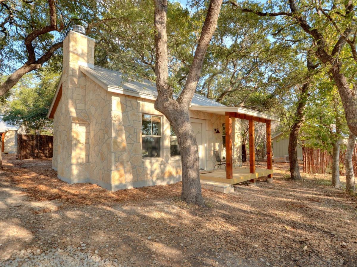 Cabins At Flite Acres-Desert Willow ウィンバリー エクステリア 写真